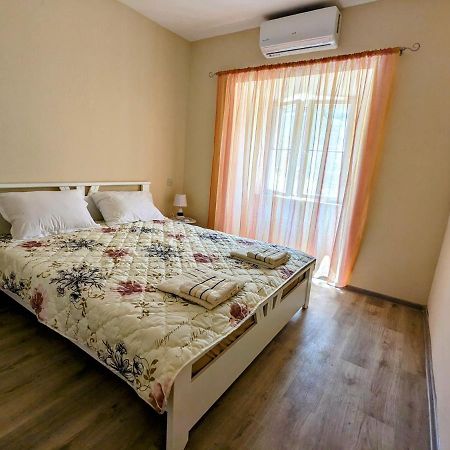 Nadalina Guest House Котор Екстер'єр фото