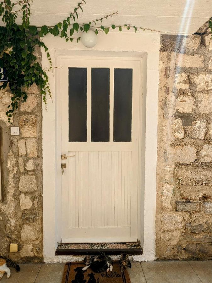 Nadalina Guest House Котор Екстер'єр фото